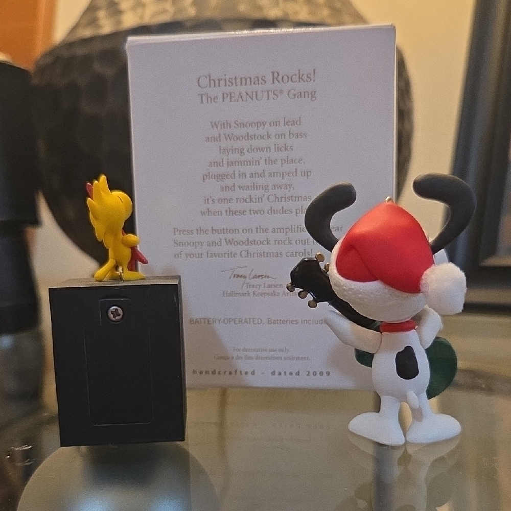 Hallmark Snoopy and Woodstock Musical Figurine - Picture 2 of 2